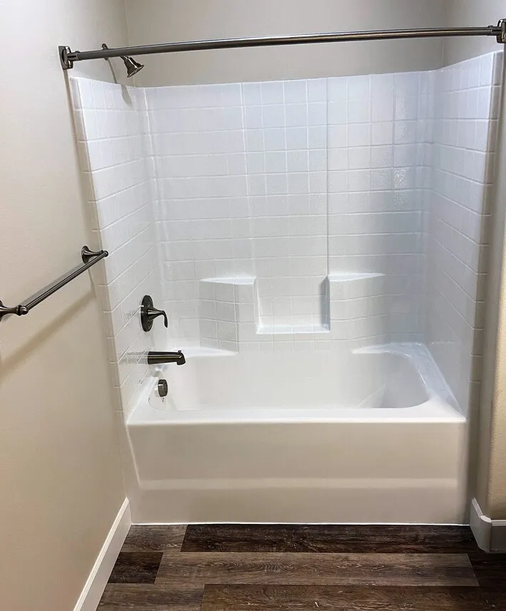 1 Bedroom Premium Shower