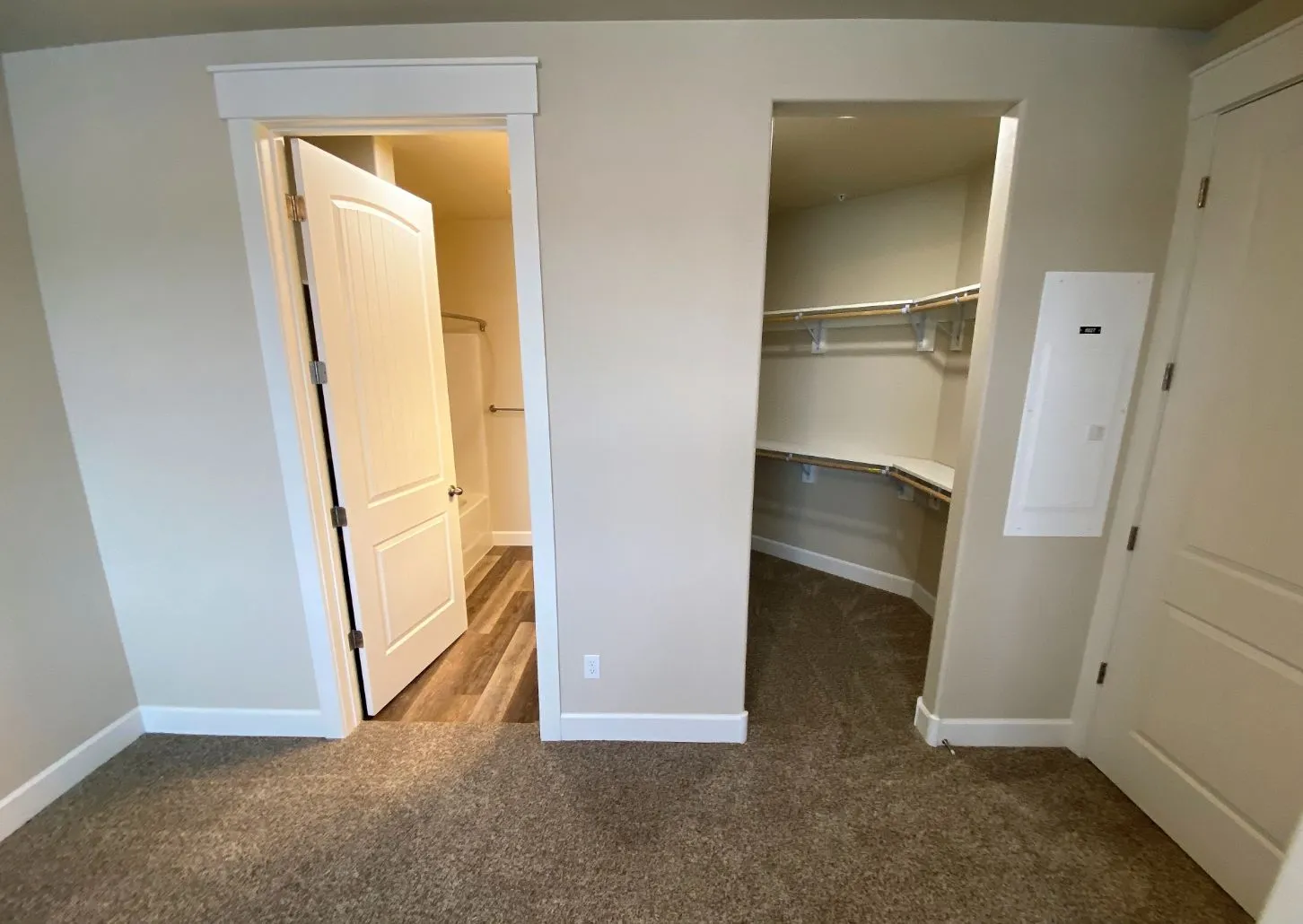 3 Bedroom Premium Master Bathroom & Closet
